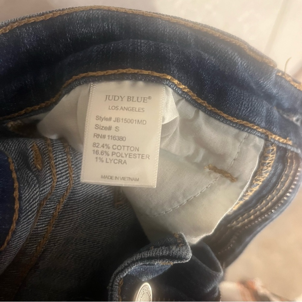 Judy Blue Dark Wash Denim Shorts - Picture 5 of 7